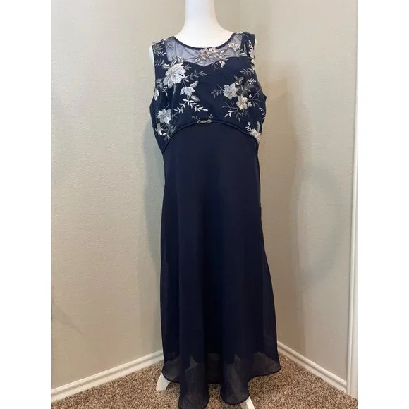 Le Bos Dresses | Le Bos Navy Embroidered Sleeveless Midi Dress | Color: Blue | Size: 16